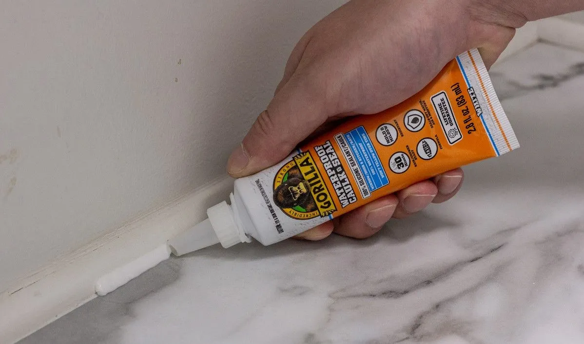 GORILLA SEALANT WHITE 2.8OZ